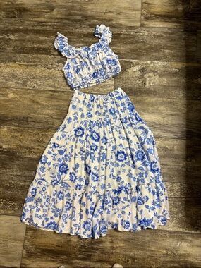 Blue Floral Two-Piece Crop Top and Maxi Skirt Set